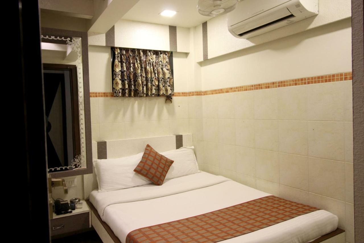 Hotel Ocean Residencia Bombay Exterior foto