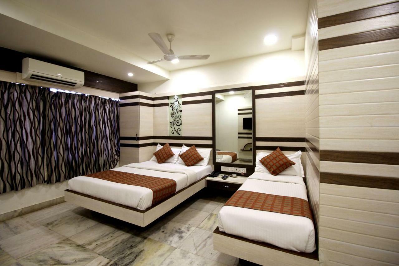 Hotel Ocean Residencia Bombay Exterior foto